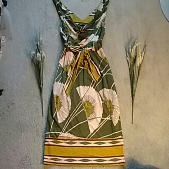 BCBGMAXAZRIA Dresses & Skirts - BCBGMAXAZRIA Dress! 🎎